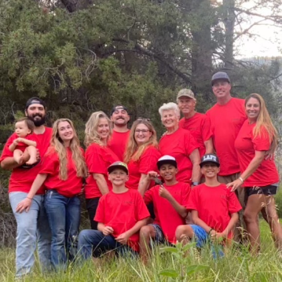 Meet your Posher, Natalie - Picture 2 of 2